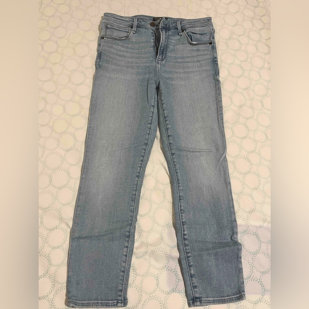 Abercrombie & Fitch Women's Light Blue High Rise Ankle Jeans
